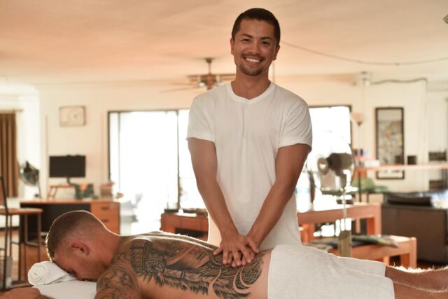 Embark on a journey of relaxation tailored just for you.
As a Japanese massage therapist fluent in English, let the language of soothing touch transcend any barriers.
Your well-being knows no bounds here.
Book a session where communication is seamless, and the art of massage speaks louder than words. 🌐💆‍♂️

Model: @tomjones121
Photo: @poemgraphy

.
.
.
.
.

#massageformen #menmassage #malemassagetokyo  #malemasseurtokyo #mensbodywork #gaytokyo #japanesegay #gaymassagetokyo #gayjapan #gayjapanese